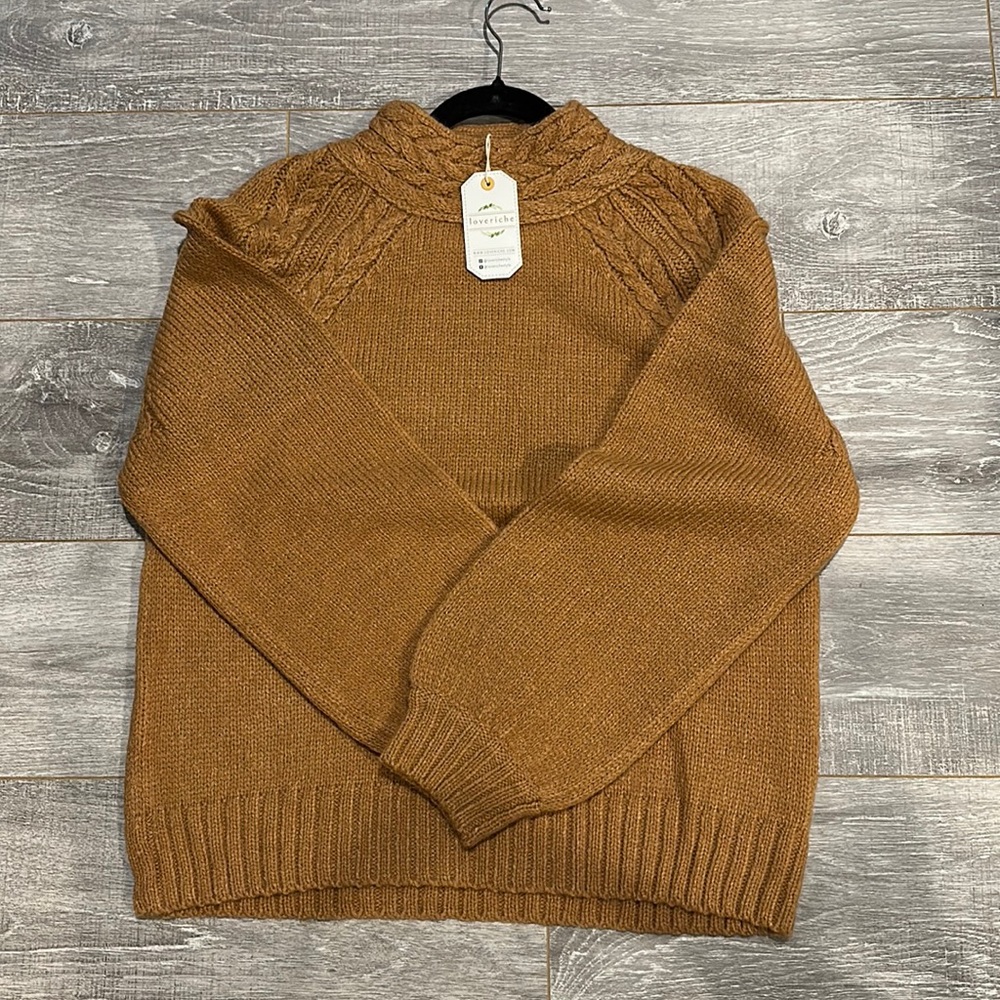 Loveriche Women’s Sweater NWT